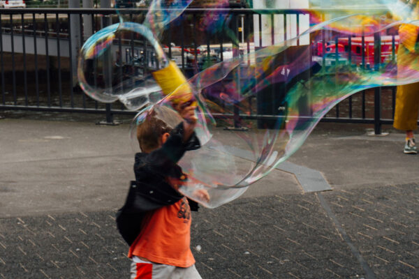 Bubble-of-Life-Hossi-online